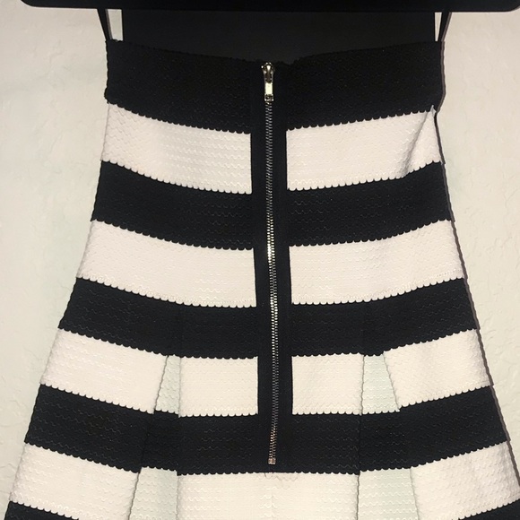 Doe & Rae Strapless Dress - Picture 5 of 8